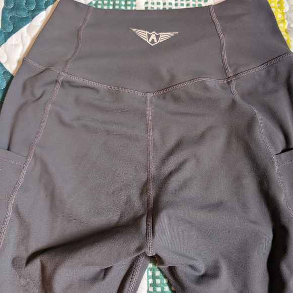 Fit Army High Rise buttery soft leggings - Picture 3 of 13